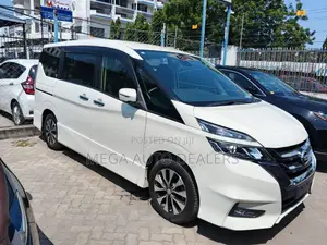 Nissan Serena 2018 White
