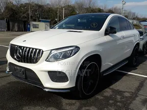 Mercedes-Benz GLE-Class GLE 350d 4MATIC 2017 Pearl