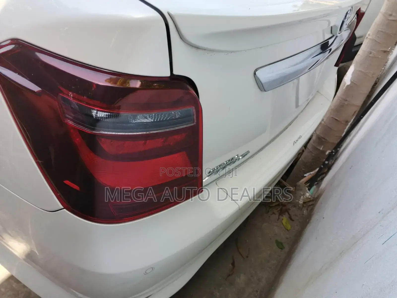 Toyota Corolla 2018 White