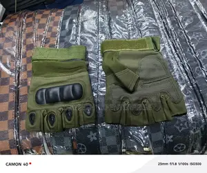 Knuckles Gloves, Knuckles Gloves
