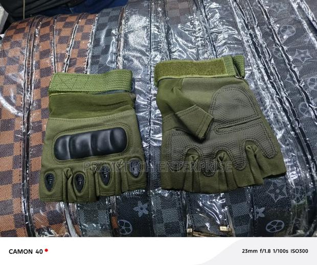 Knuckles Gloves, Knuckles Gloves - main view