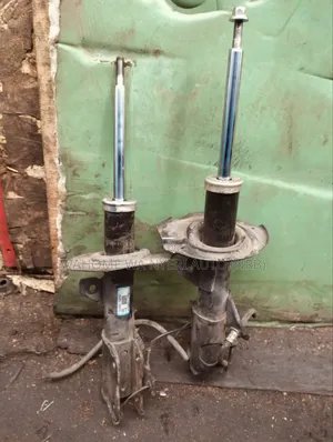 Front Shocks Nissan Serena