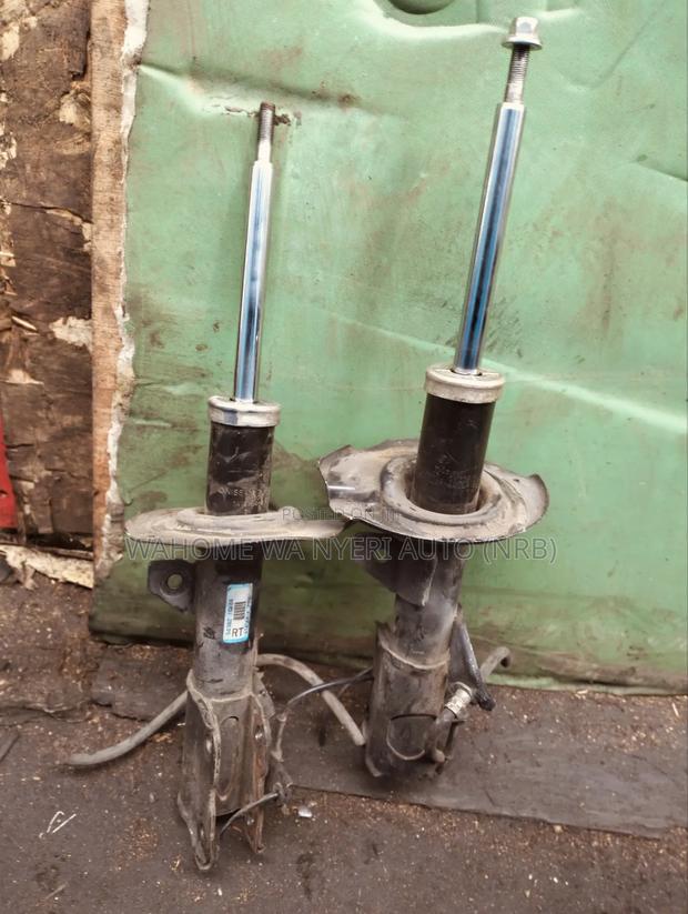 Front Shocks Nissan Serena - thumbnail 6