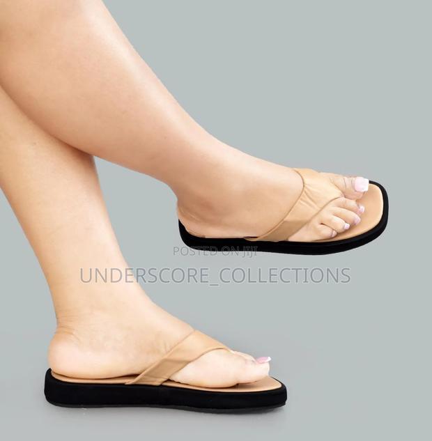 High End Ladies Classic Flats - thumbnail 3