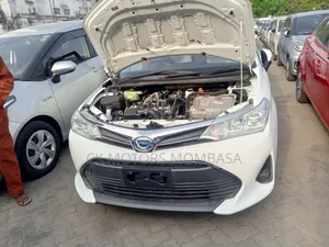 Toyota Corolla Fielder 2018 White