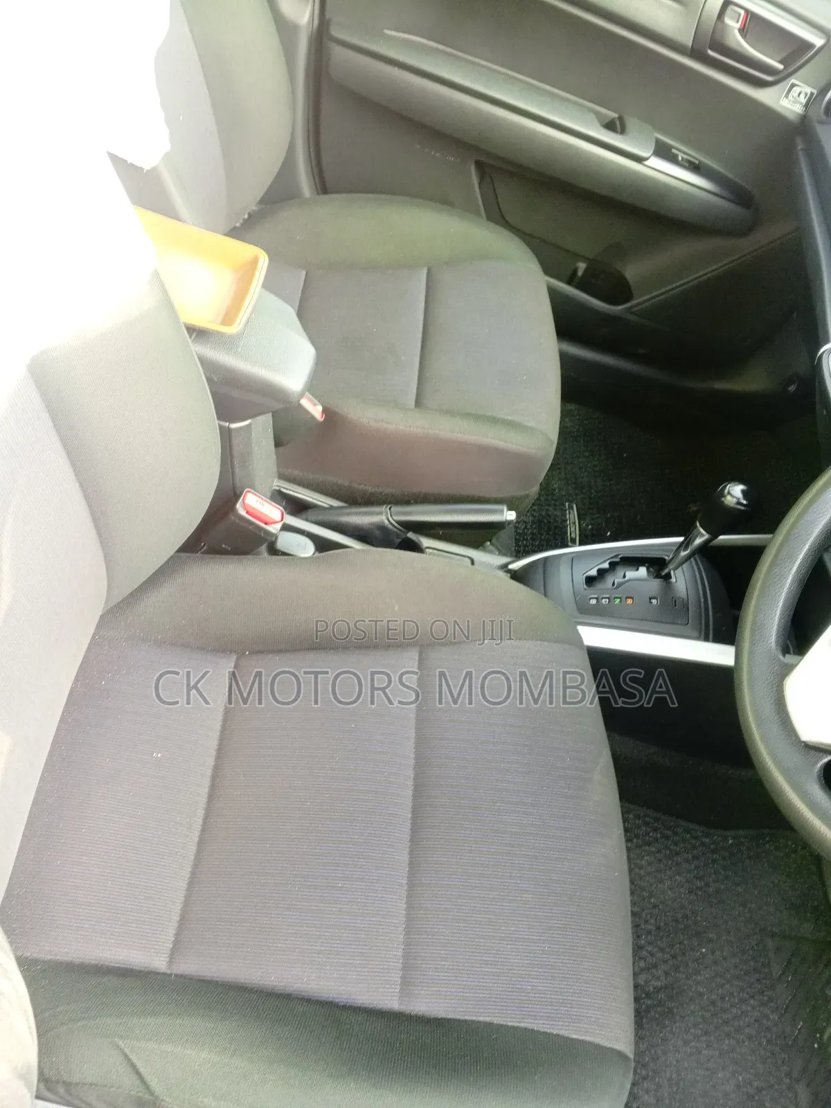 Toyota Corolla Fielder 2018 White