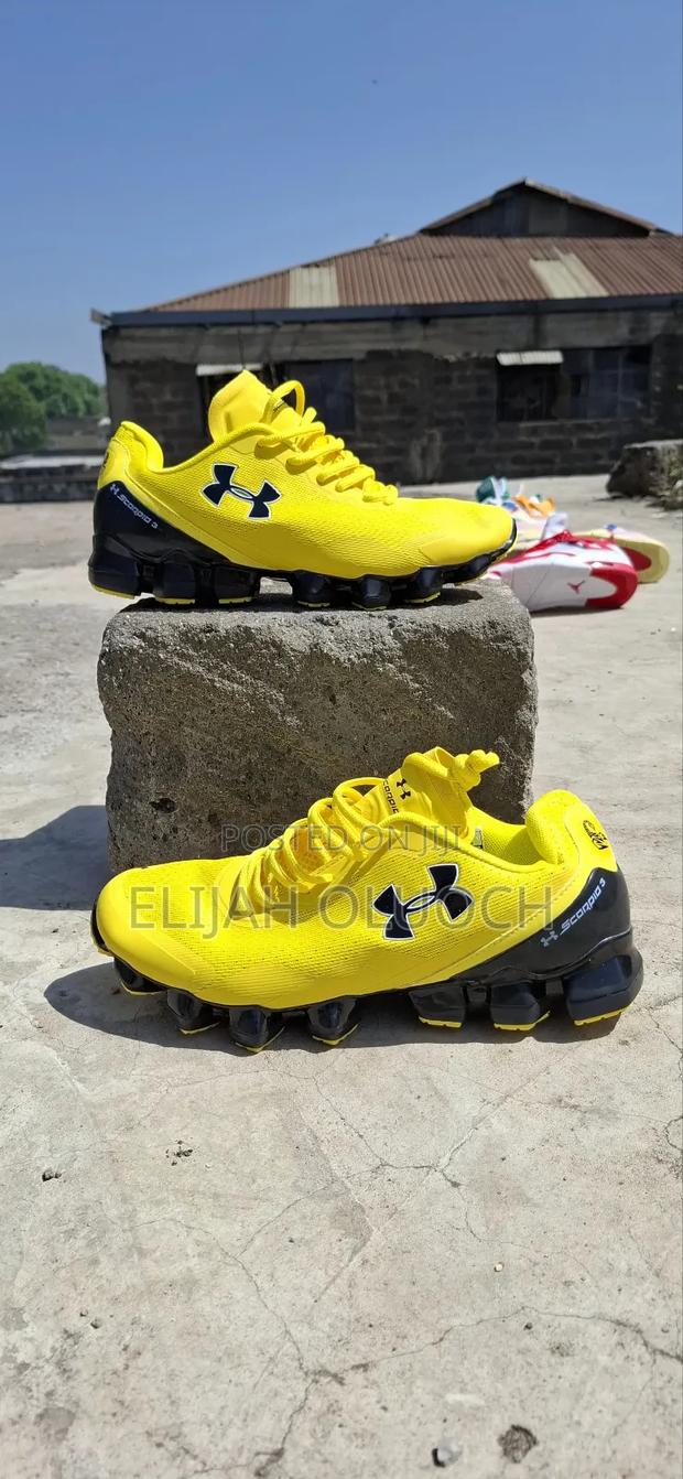 Under Armor Scorpio Yellow Running Shoes - thumbnail 2