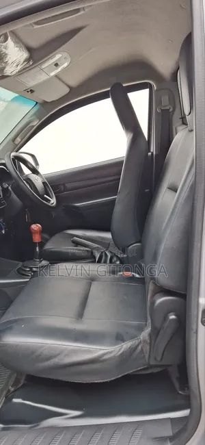 Toyota Hilux 2018 Silver