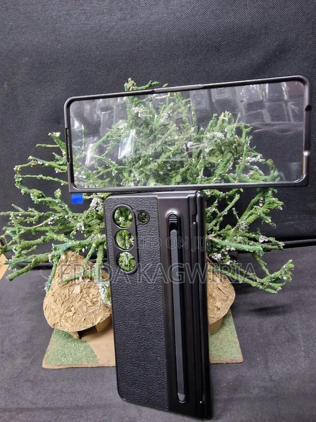 Samsung Galaxy Fold 6 Leather Case With Screen Protector - main view