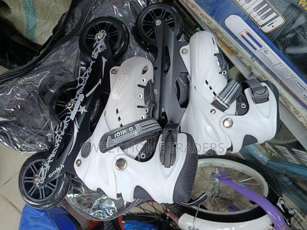 Professional 3 Wheel Skates Shoes