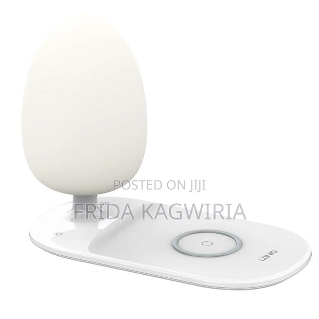 Desktop Lamp With Fast Magsafe Charging - main view