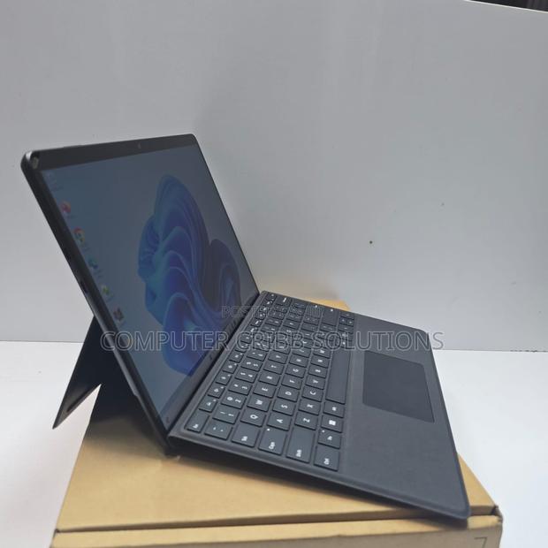 Laptop Microsoft Surface Pro 9 16GB Intel Core I7 SSD 512GB - thumbnail 3