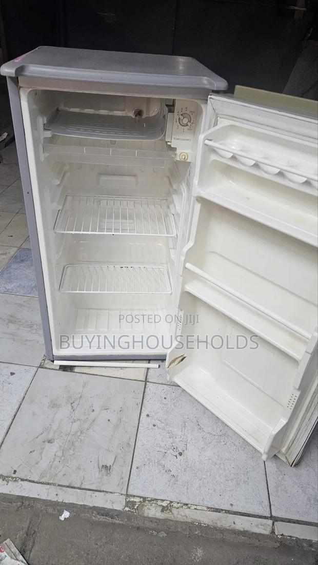 Samsung 93l Fridge - thumbnail 3
