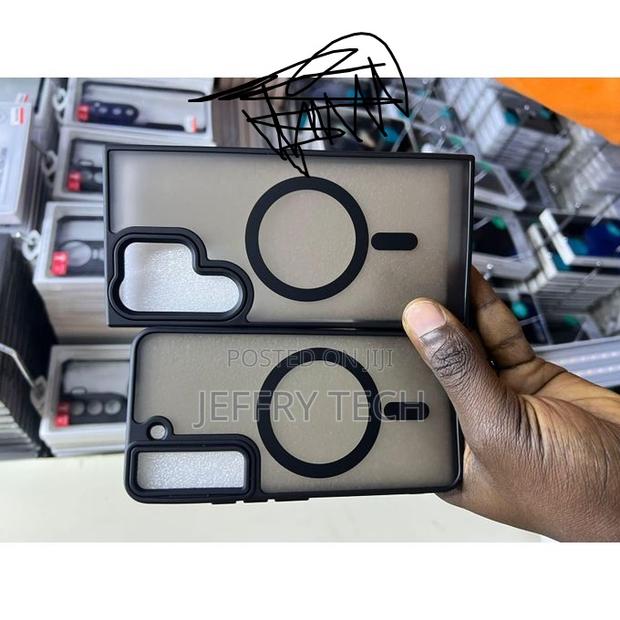 Matte Clear Magface Magnetic Case for Samsung S25 Ultra - thumbnail 3