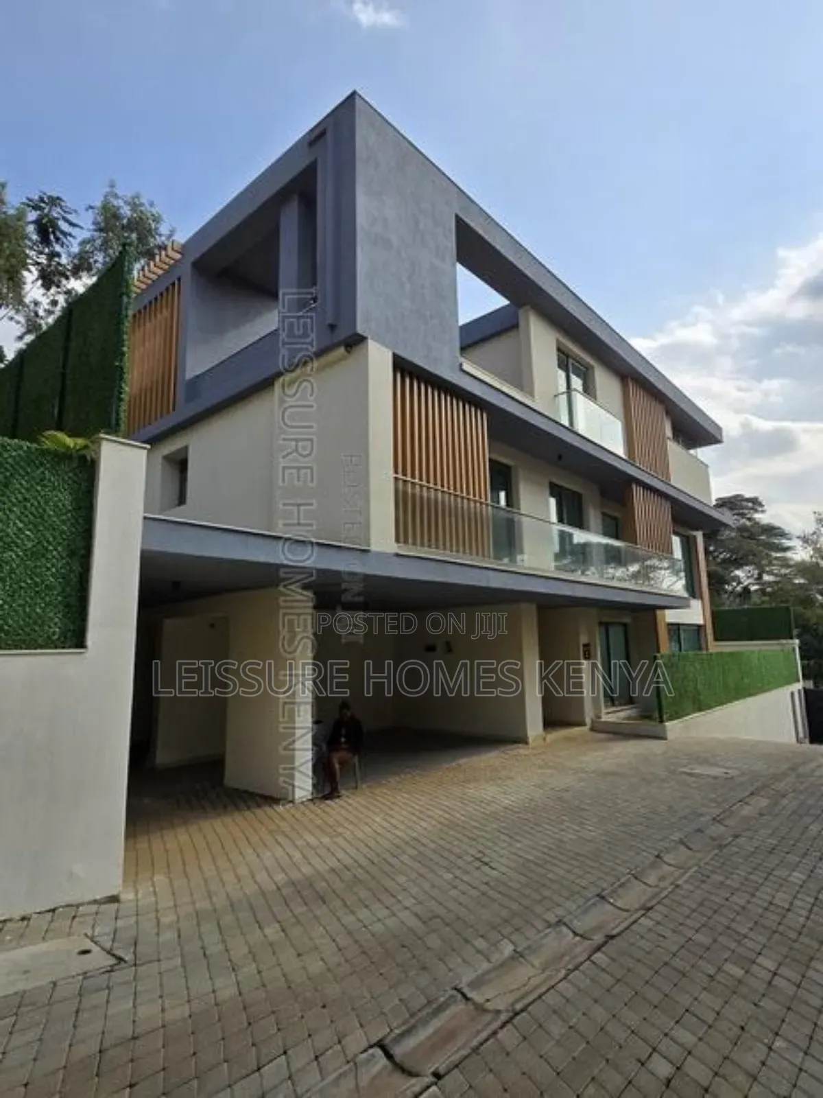 5bdrm Villa in Lavington for sale