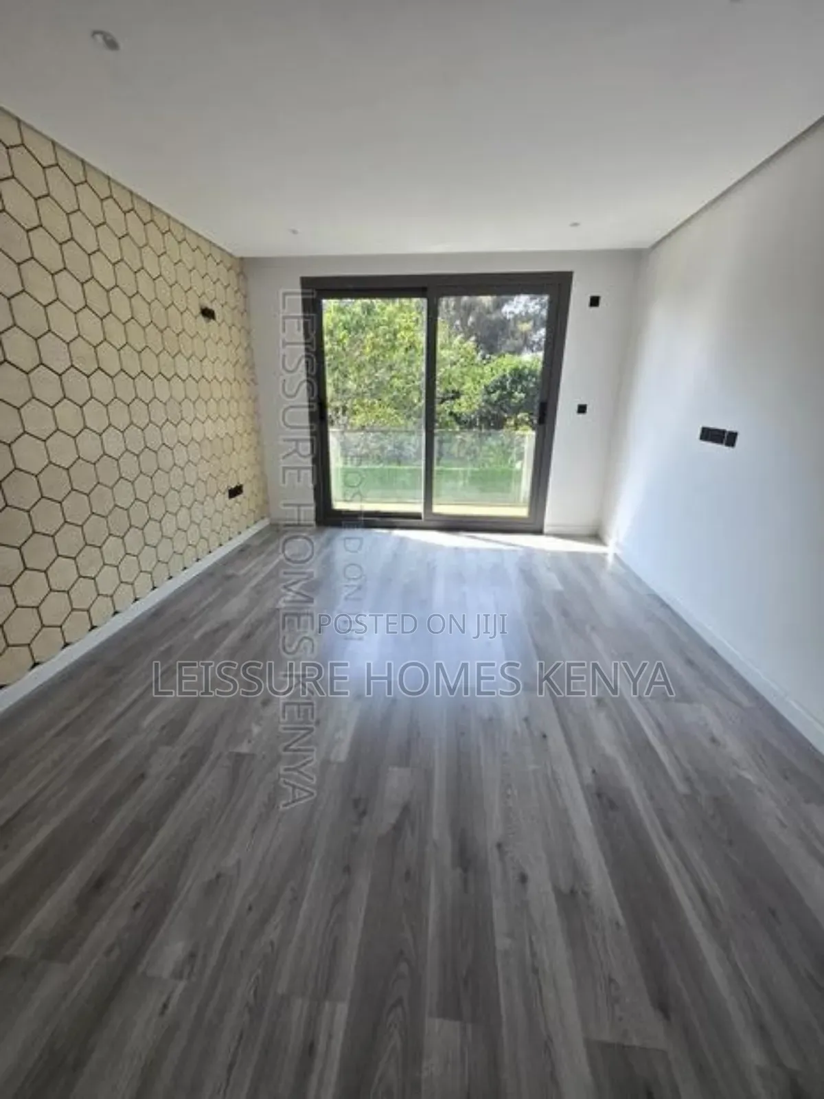5bdrm Villa in Lavington for sale