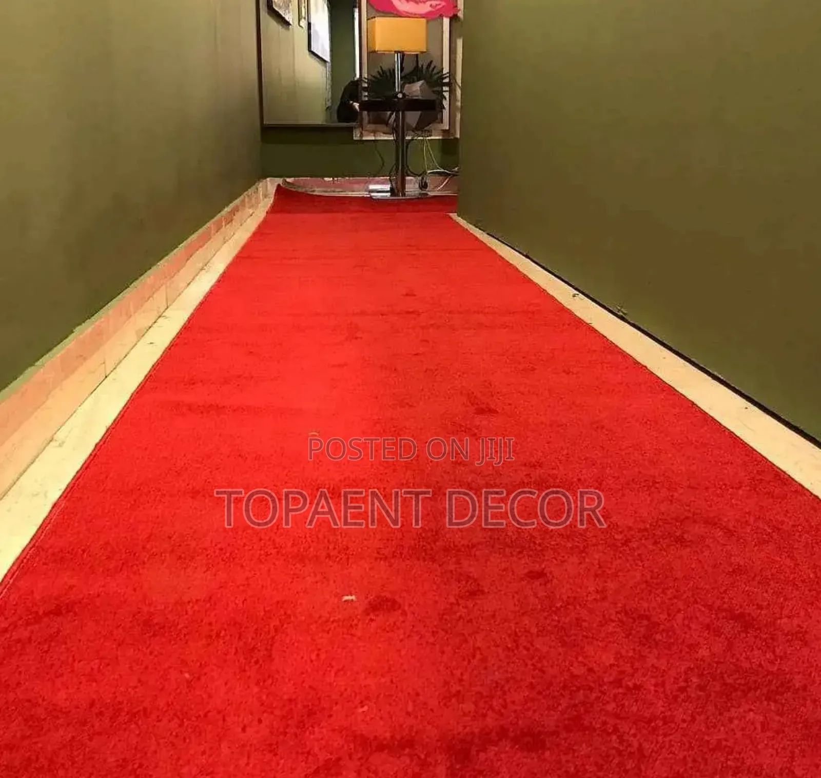 Cozy Quiet Stain Resistant Wall to Wall Red Carpets