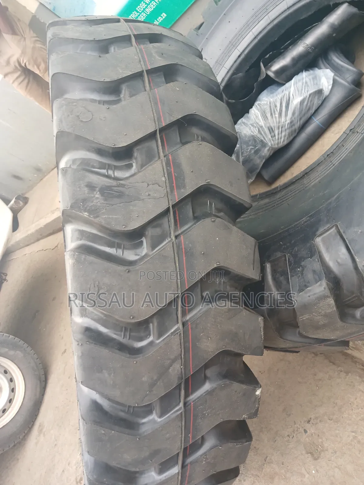 14.00-24 Roadlion Grader 24pr Nylon Tube Type Tyres.