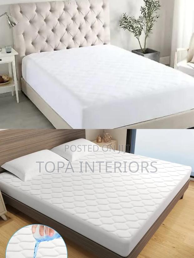 Fitted Sheet Style Waterproof Mattress Covers for Hotel Beds