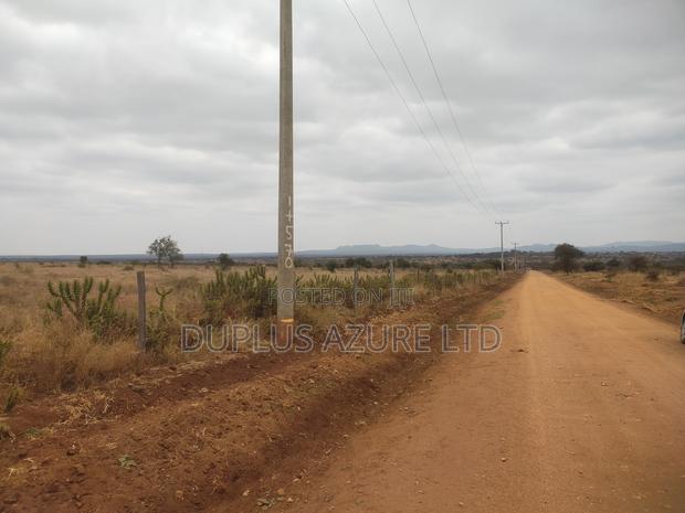 13-Acres Next to a Commercial Farm in Mashuru - thumbnail 5