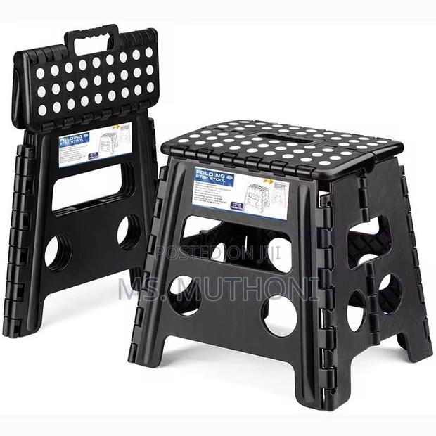 Heavy Duty Stepping Stool With Handle* - thumbnail 2