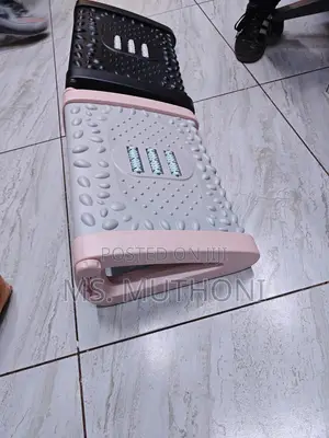 Ergonomic Adjustable Foot Rest/Under Desk Footrest Massage*