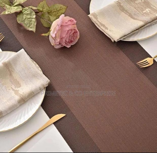 6pcs PVC Table Mats Plus One Table Runner - thumbnail 2