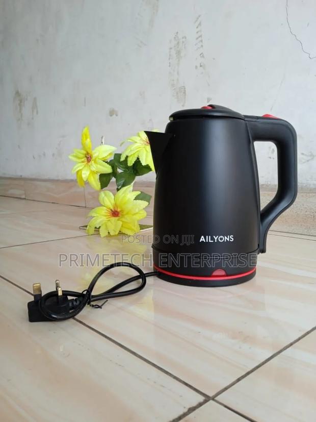 Ailyons Cordless Electric Kettle 2.2ltrs -Black - main view