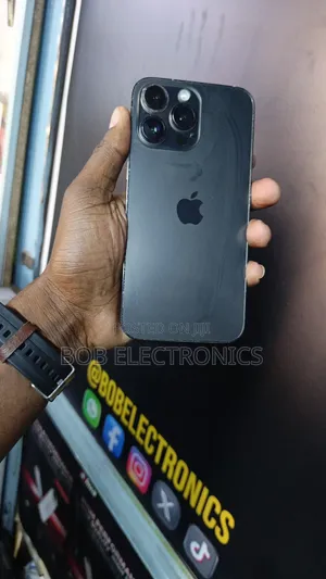 iPhone 14 Pro Max Screen