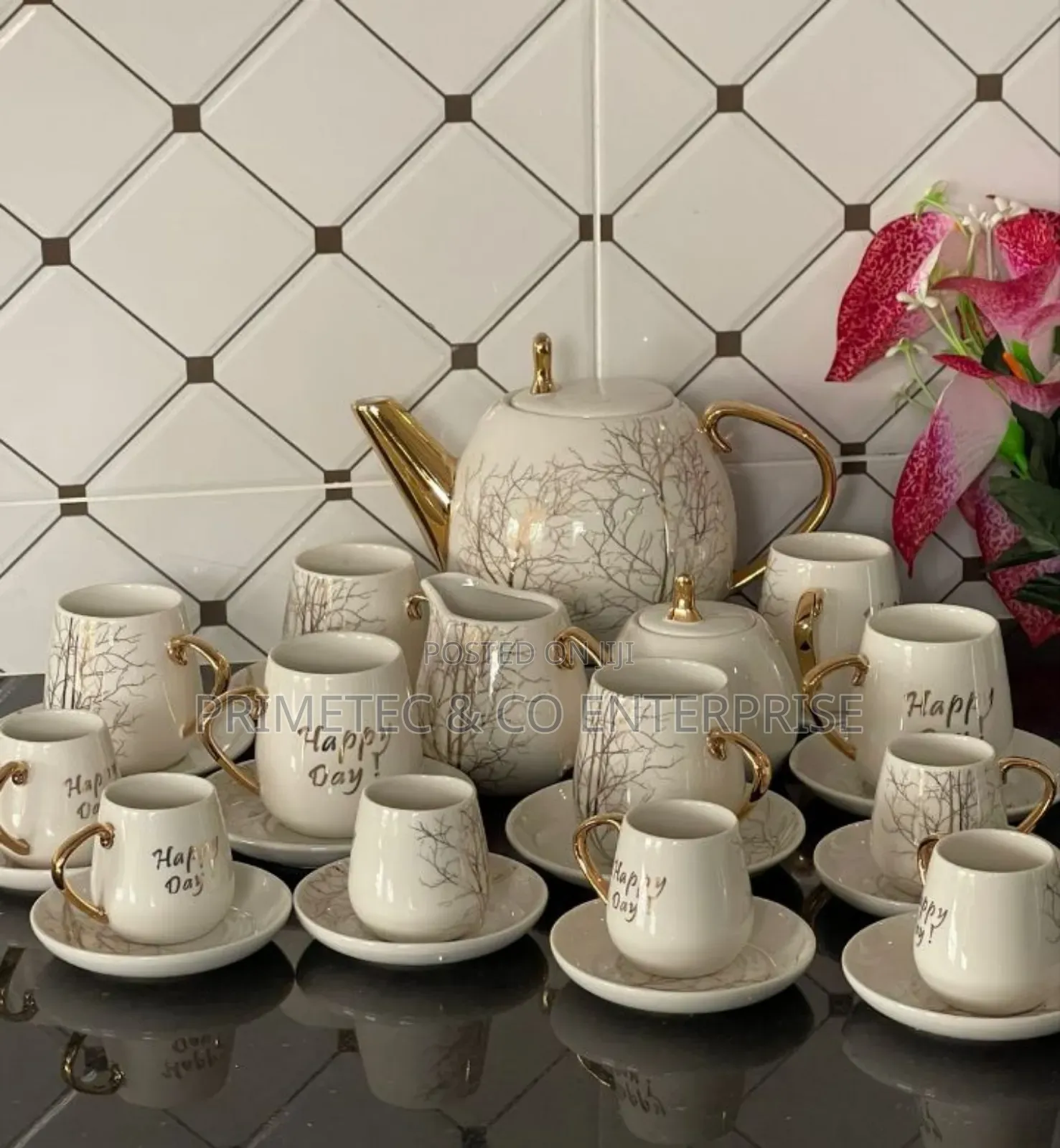 Tree Tea Dinner Set With Palm Tree Design and Gold Touch.