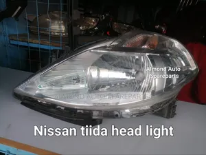 Nissan Tiida Headlight