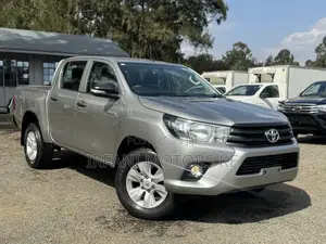 Toyota Hilux Revo Double Cab Deisel 2.4 AWD 2018 Silver