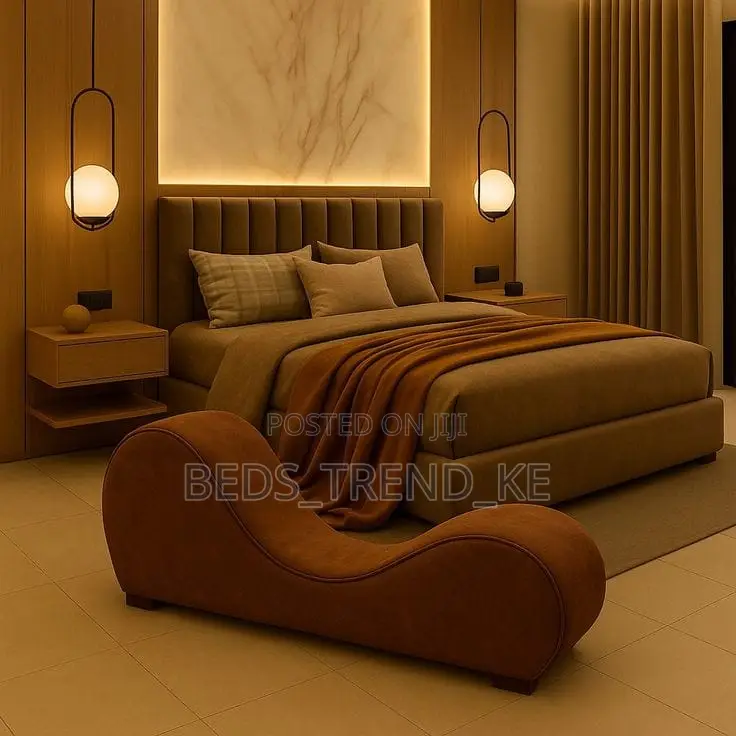 6 by 6 Ft Modern Bed With a Resting Coach