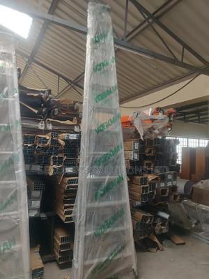 Workman 12-Steps Aluminum Telescoping Ladder. - thumbnail 2