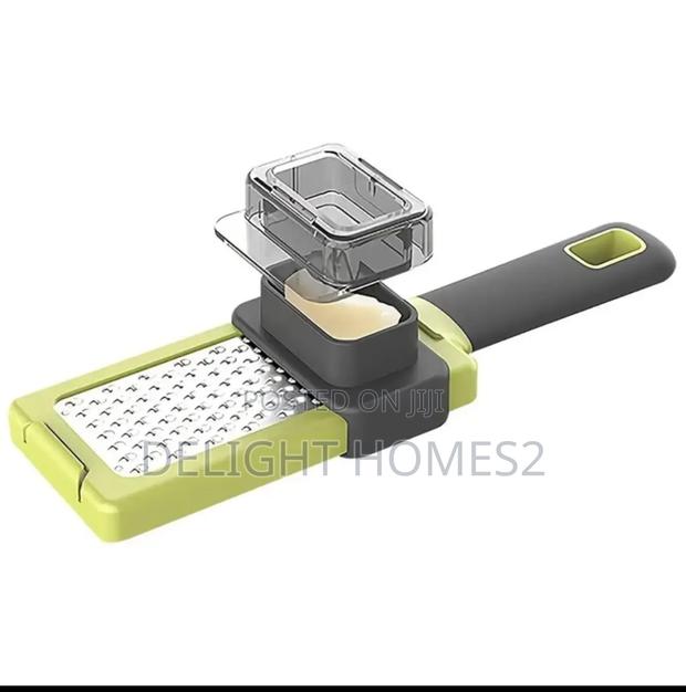 Manual Garlic Crusher_car - main view