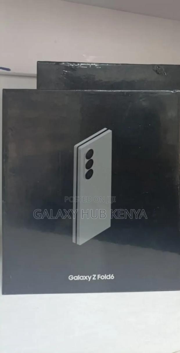 New Samsung Galaxy Z Fold6 256 GB Black - thumbnail 3