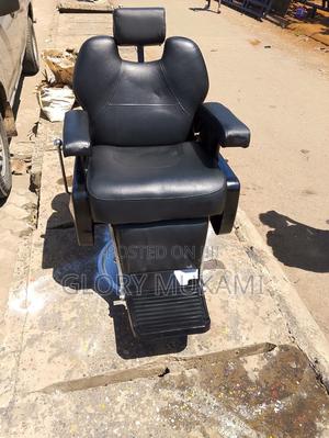 Executive Barber Chair - thumbnail 2