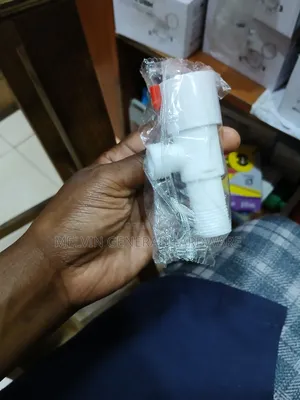 Plastic Angle Valve 1/2"