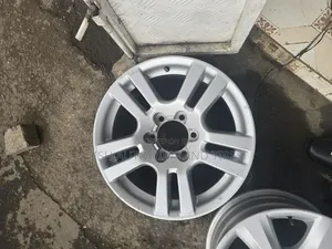 Original Landcruser Prado J150 Rim Size 18