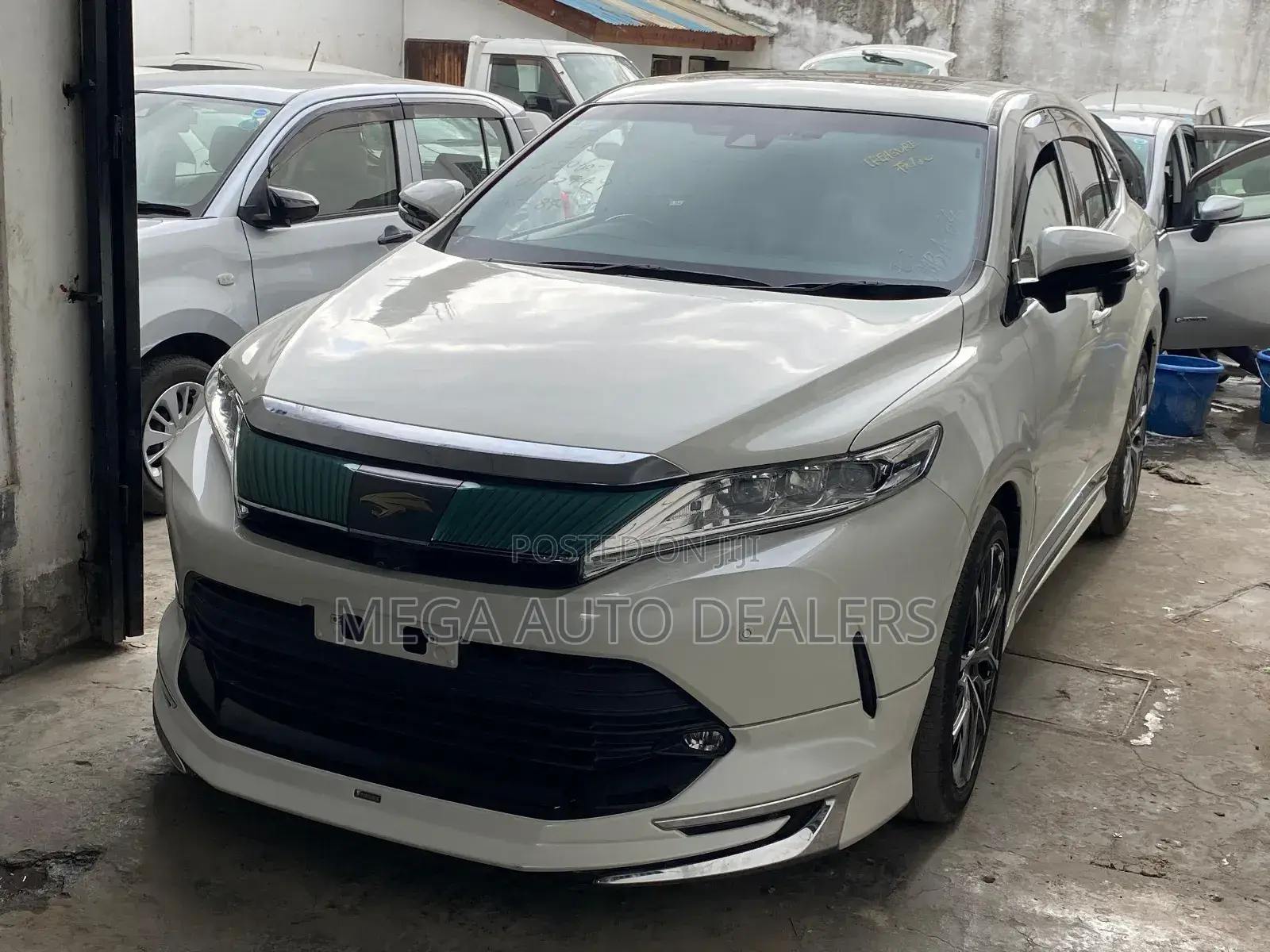 Toyota Harrier 2018 White