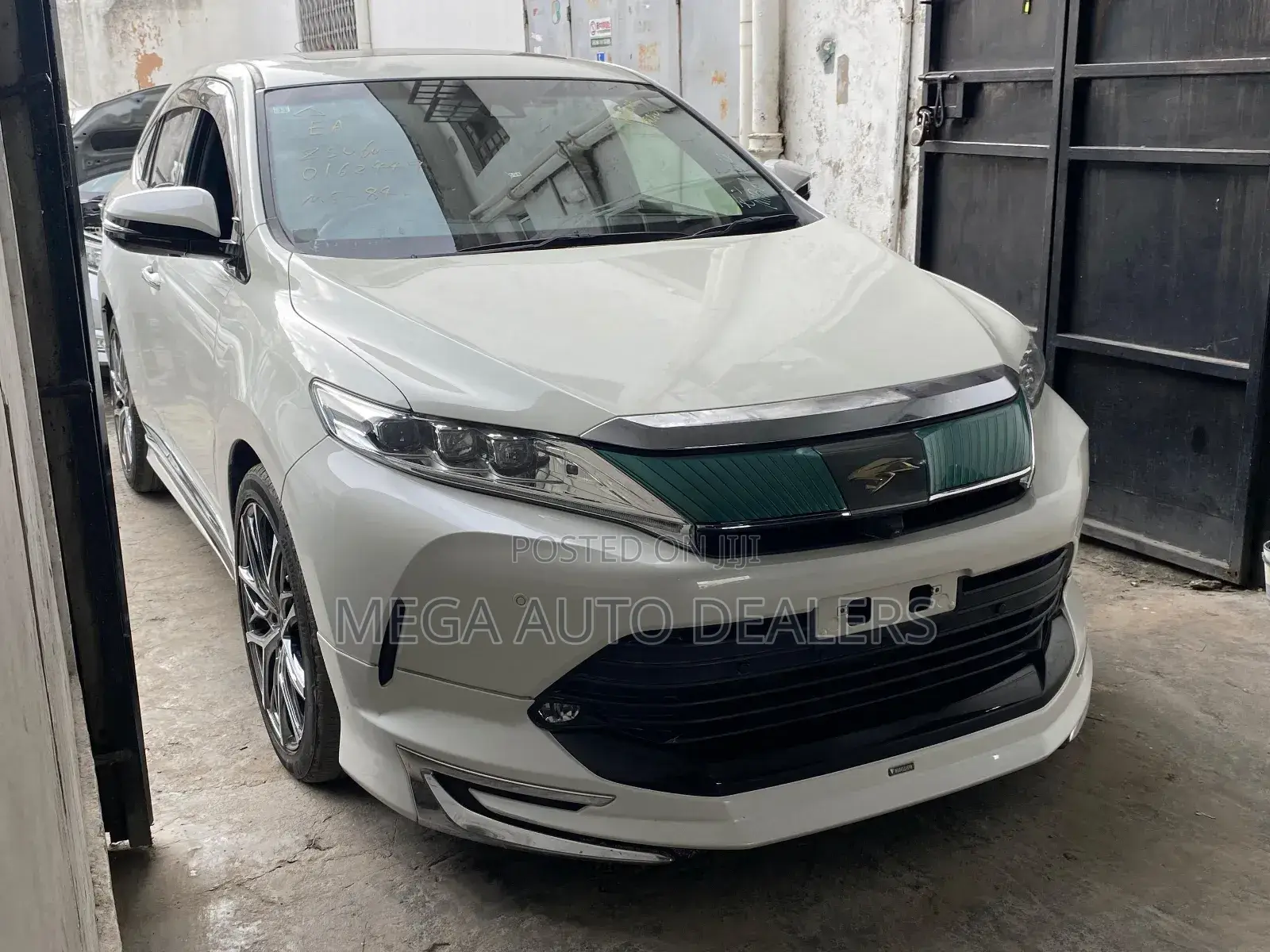 Toyota Harrier 2018 White