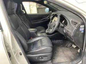Toyota Harrier 2018 White