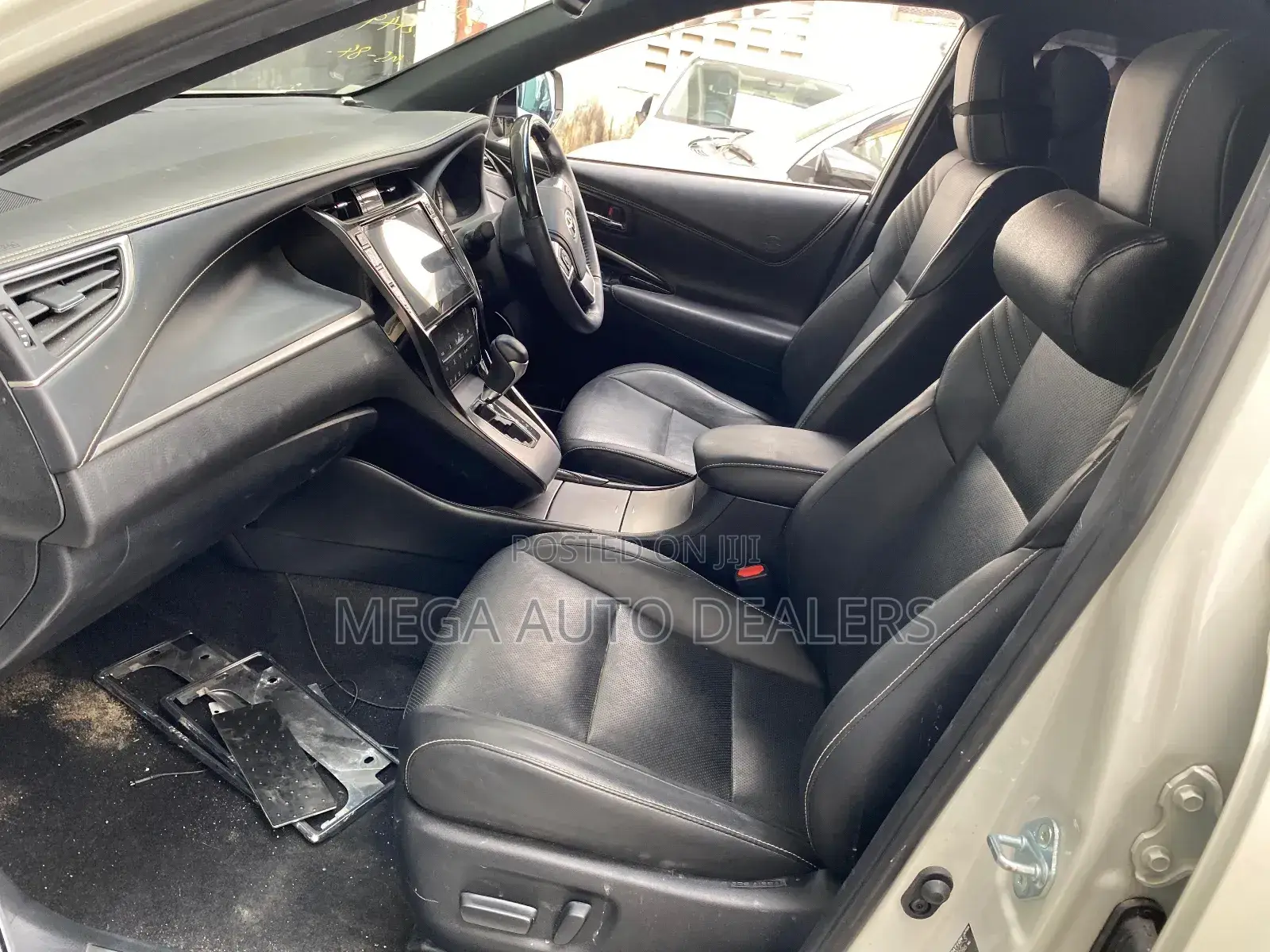 Toyota Harrier 2018 White