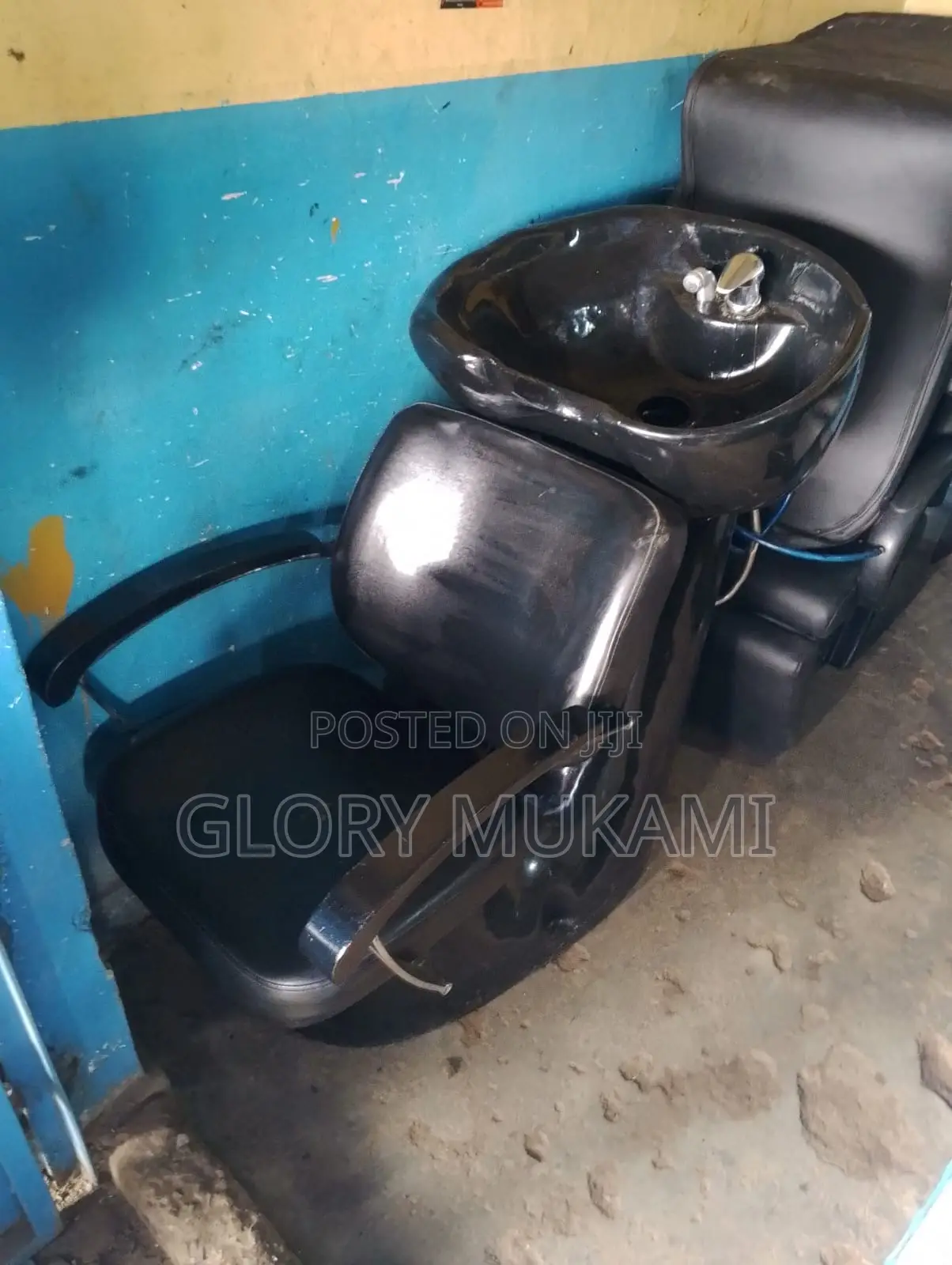 Salon Sink Chair With Tap