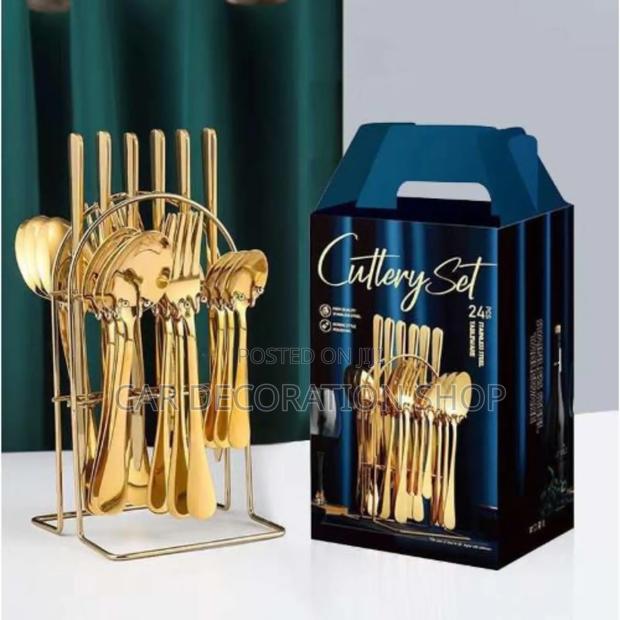 24pc Gold Curtley Set With Holder