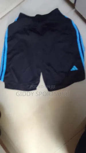 Training Shorts Black Stripped