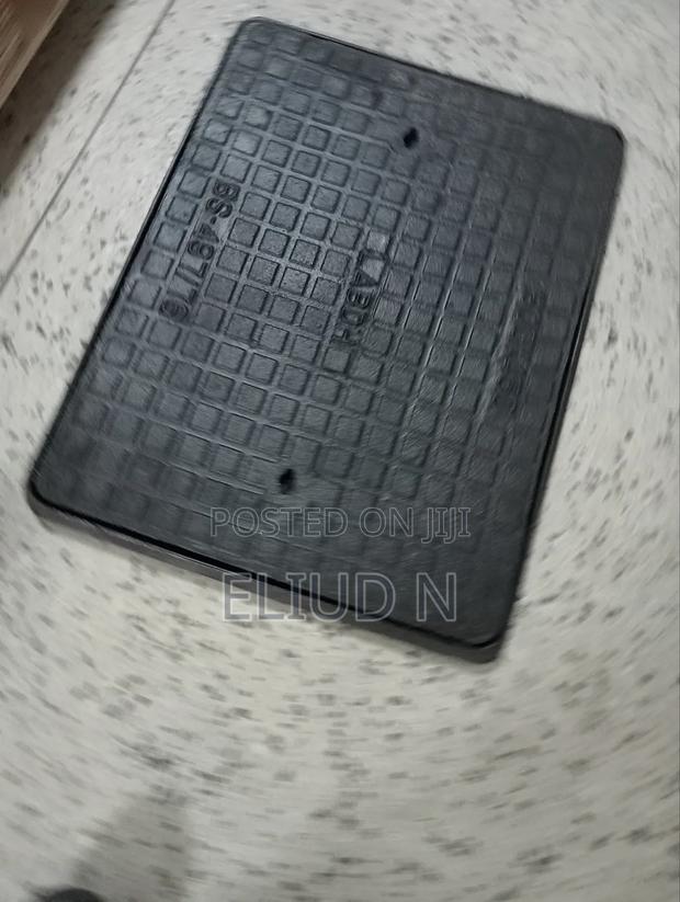 Indian Cast Iron Manhole Covers/12"×12" - main view