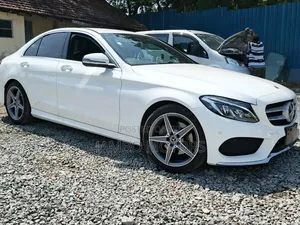 Mercedes-Benz C200 2018 White