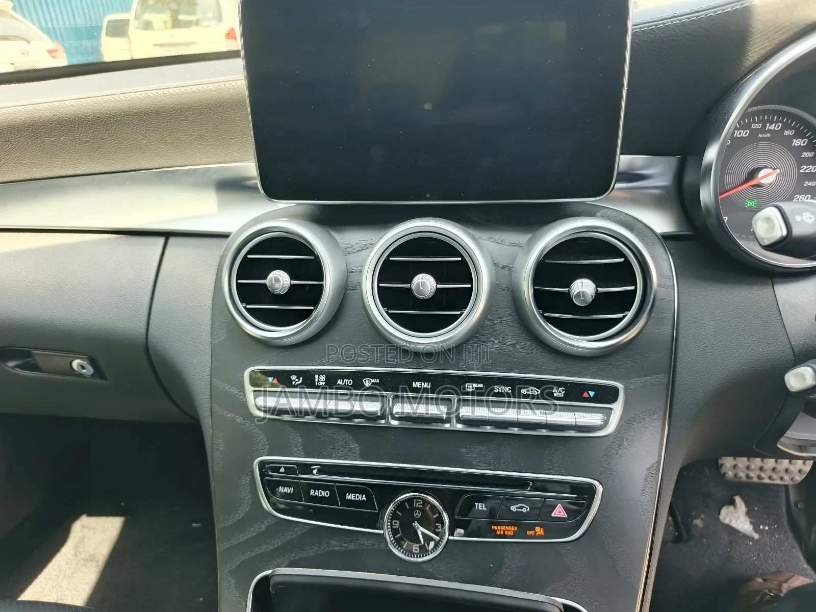 Mercedes-Benz C200 2018 White