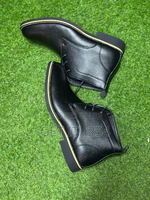 *Quality Leather Boots*

Sizes 39-45